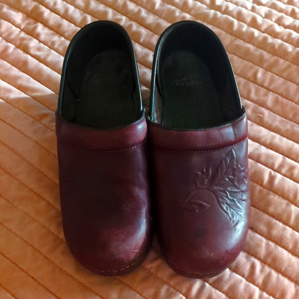 Dansko tooled leather shoes